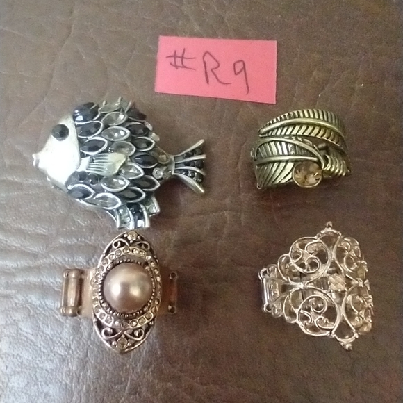 4 Gorgeous Stretch Rings! R9 - Picture 9 of 9